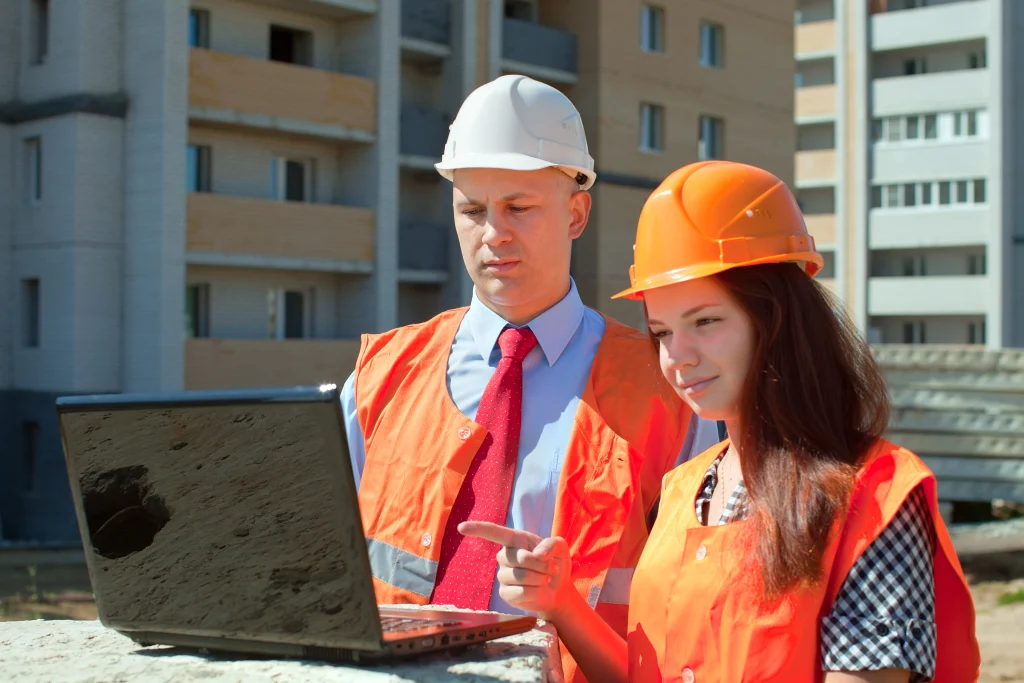 builders-works-construction-site